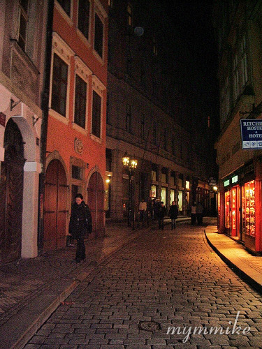 Ночная улочка Праги